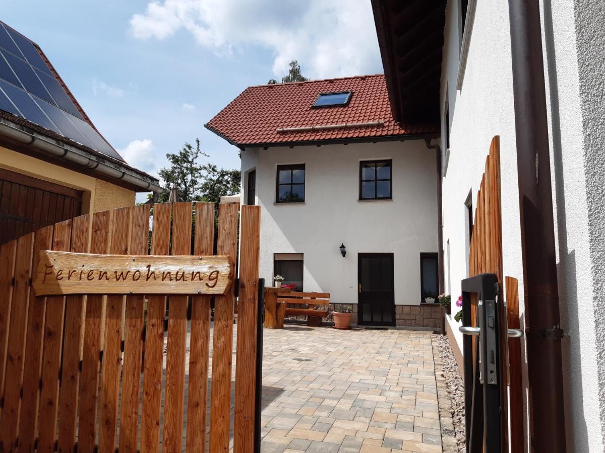 Ferienwohnung Reissmann Heinsdorfergrund Exterior photo